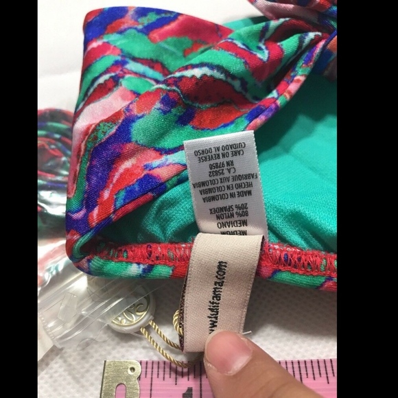 NWT! Luli‎ Fama Strappy V Cut Out Print Bandeau Top [SZ Medium ] - Picture 2 of 8